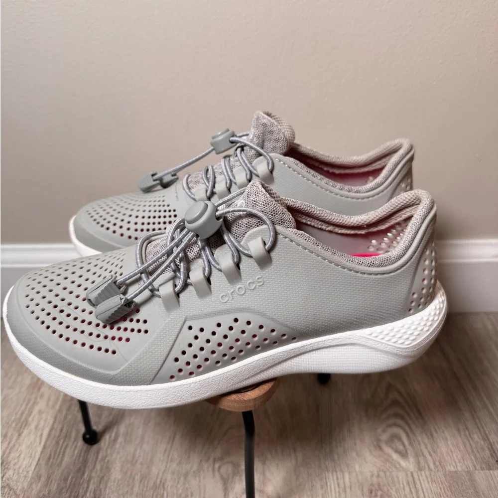 Crocs LiteRide Pacer Women’s Size 6 | Gray | Lightweight Comfort Sneakers - Picture 3 of 7